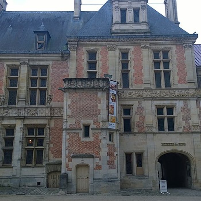 Photo de Palais archiépiscopal de Sens