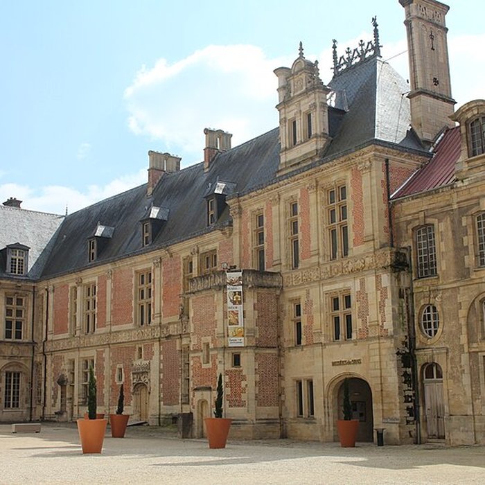 Photo de Palais archiépiscopal de Sens
