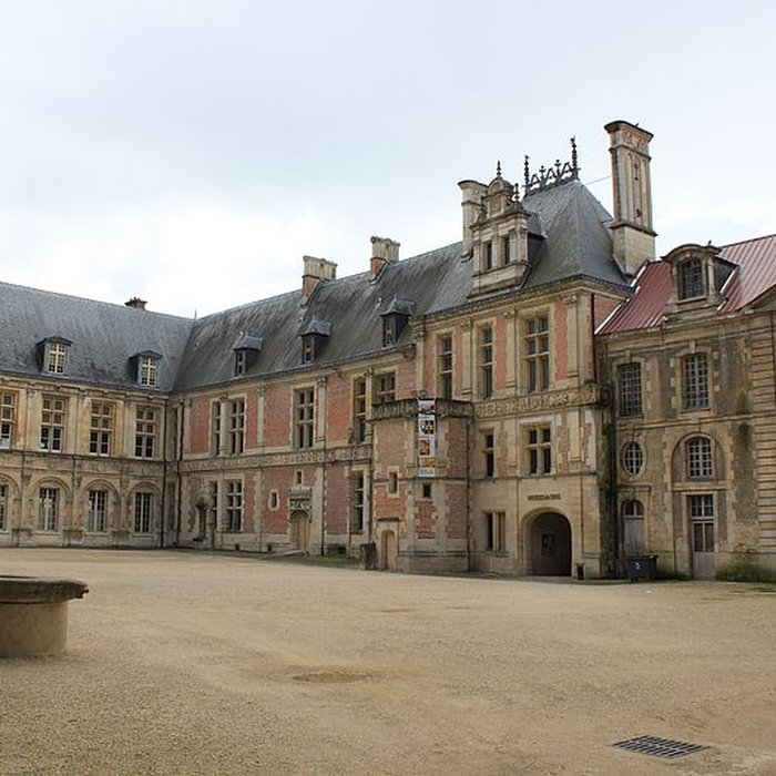 Photo de Palais archiépiscopal de Sens