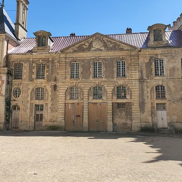 Palais archiépiscopal de Sens