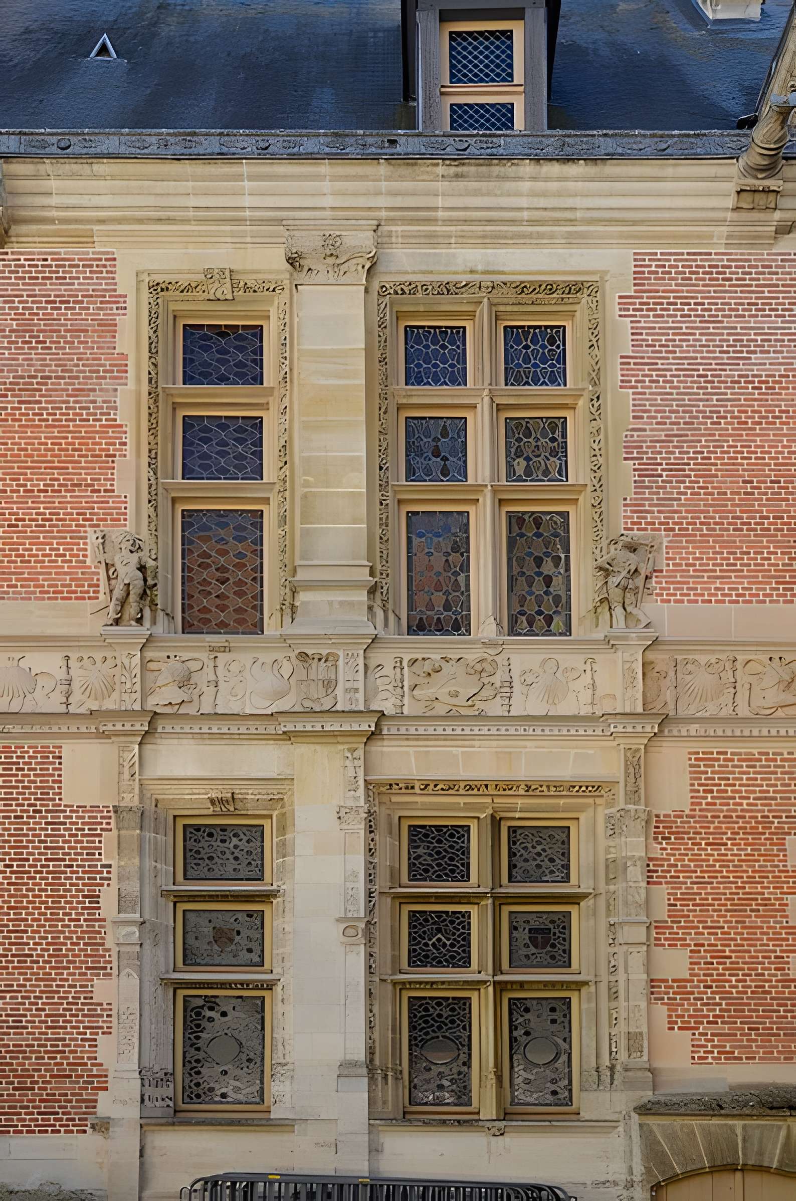 Palais archiépiscopal de Sens