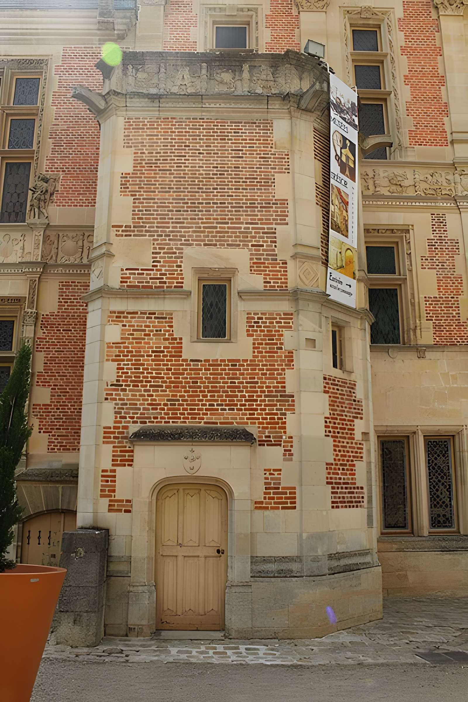 Palais archiépiscopal de Sens