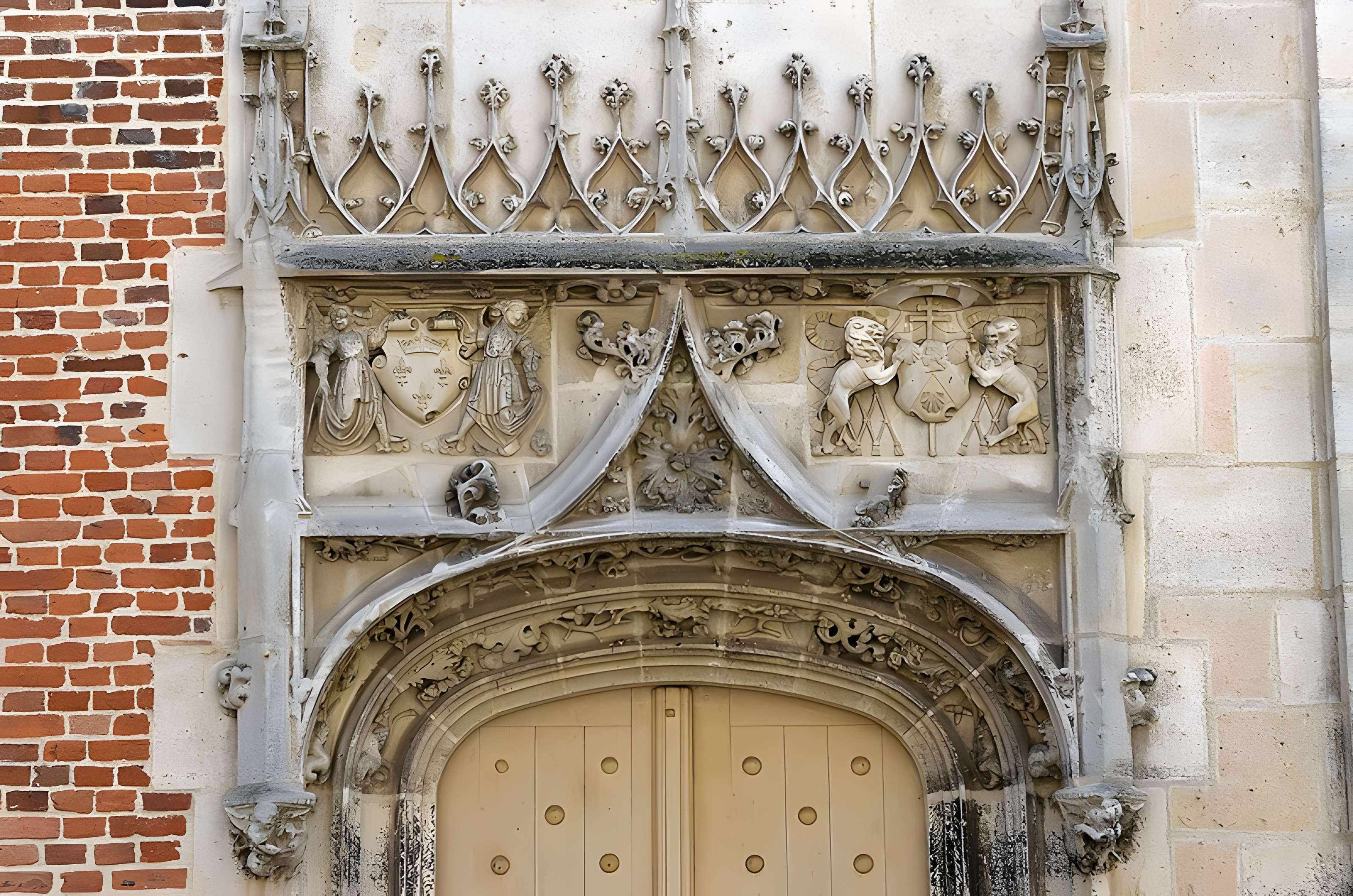 Palais archiépiscopal de Sens