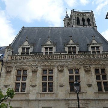 Hôtel des Créneaux à Orléans