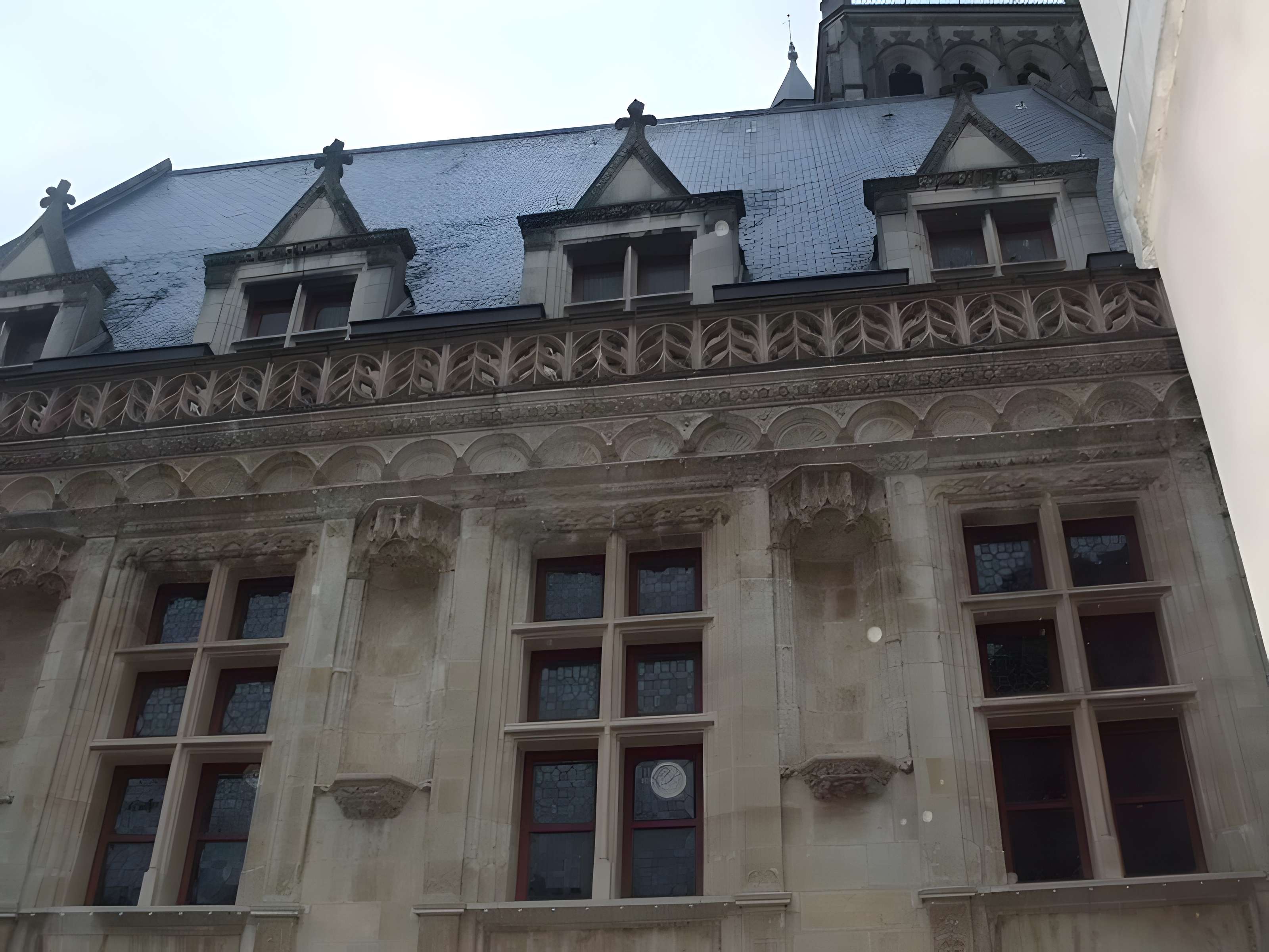 Hôtel des Créneaux à Orléans