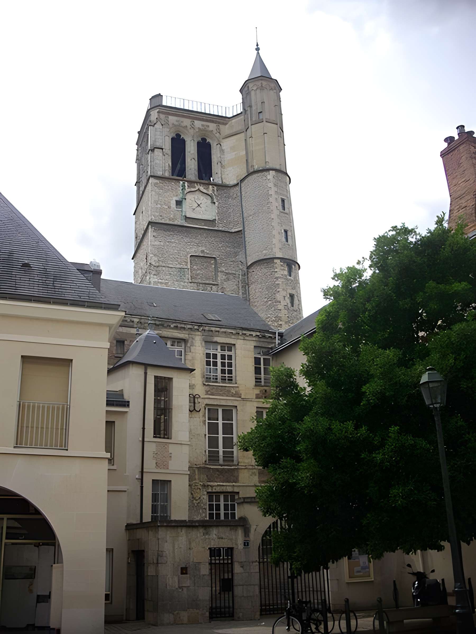 Hôtel des Créneaux à Orléans