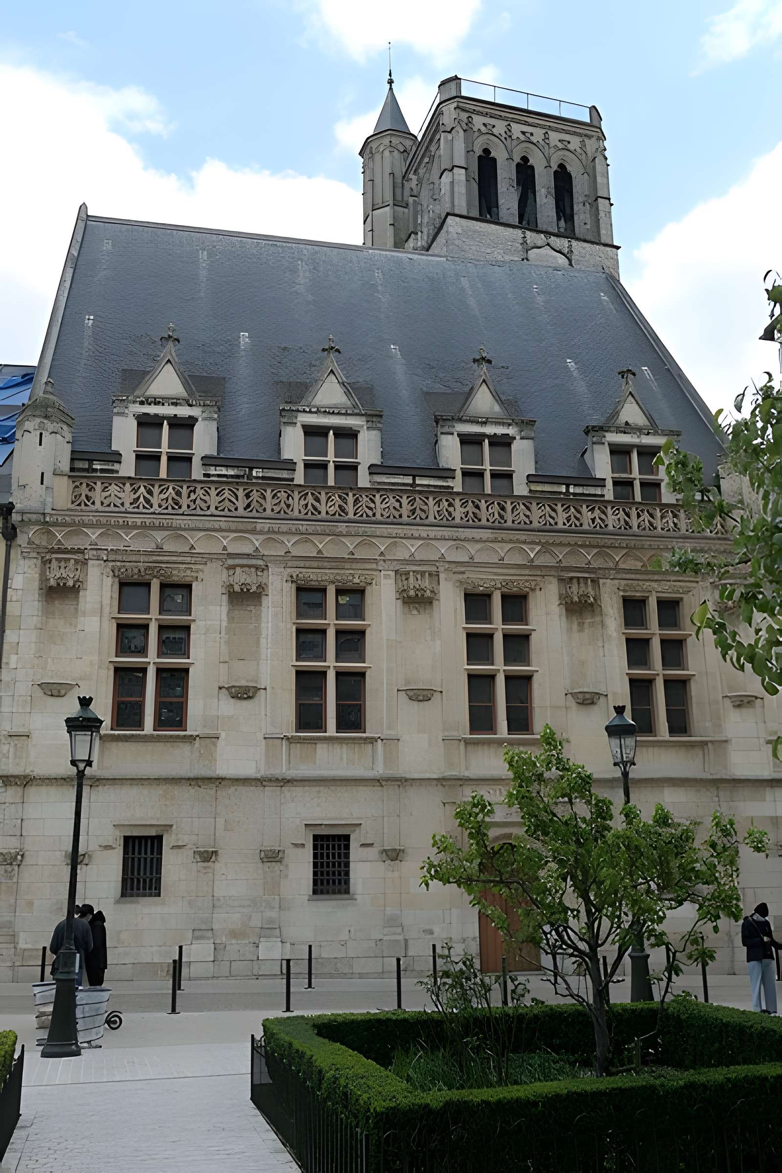 Hôtel des Créneaux à Orléans