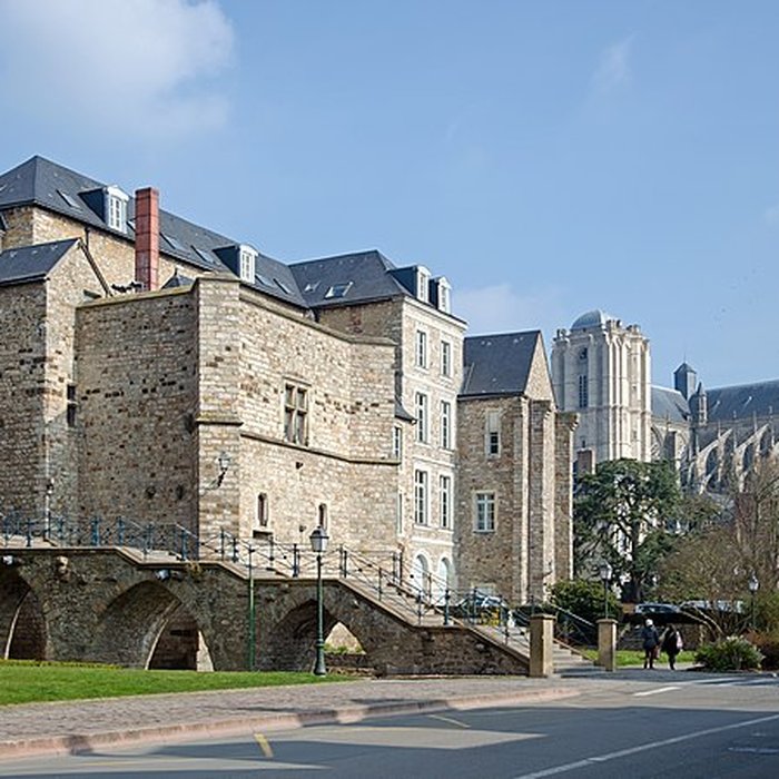 Photo de Château des Comtes du Maine