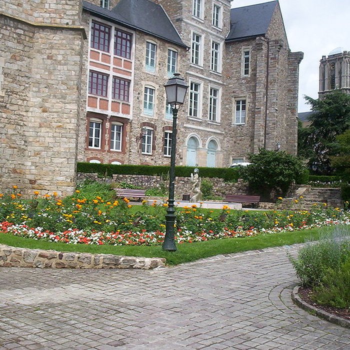 Photo de Château des Comtes du Maine