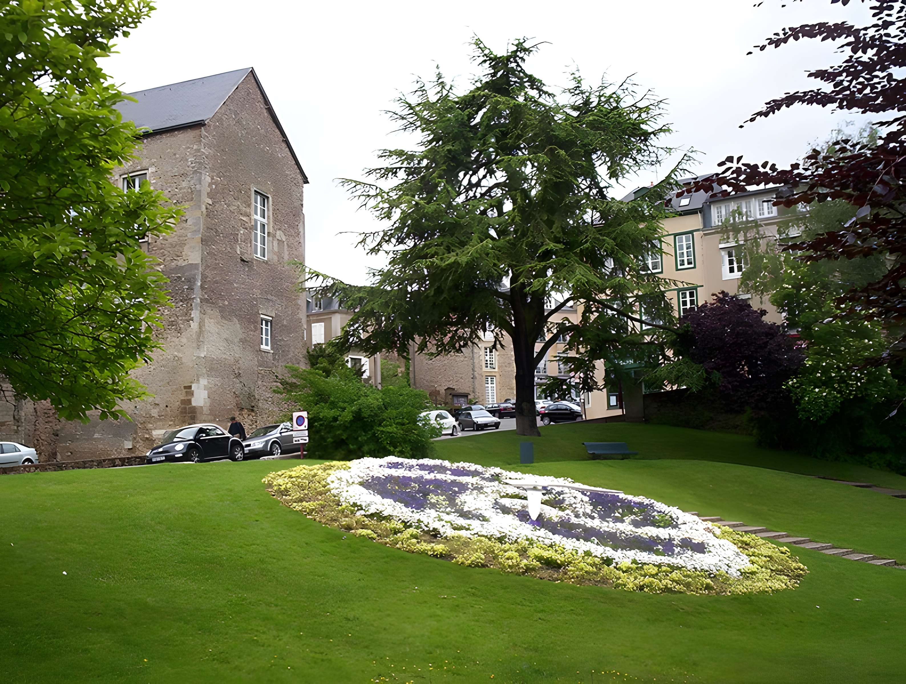 Château des Comtes du Maine