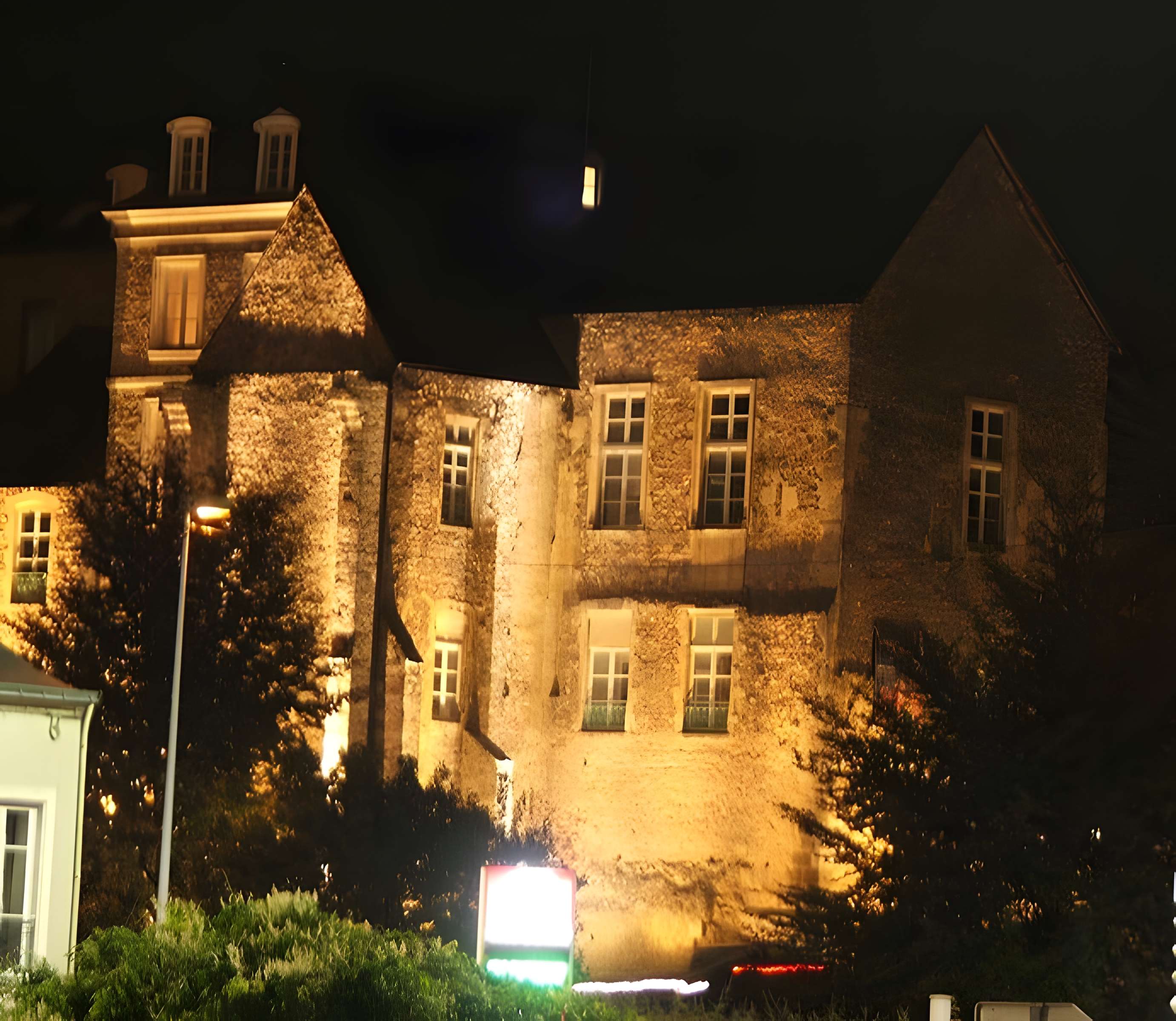 Château des Comtes du Maine