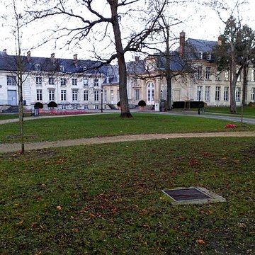 Palais épiscopal dAmiens