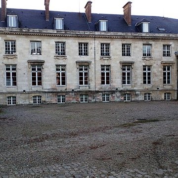 Palais épiscopal dAmiens