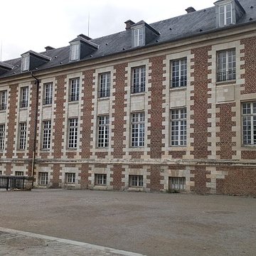 Palais épiscopal dAmiens