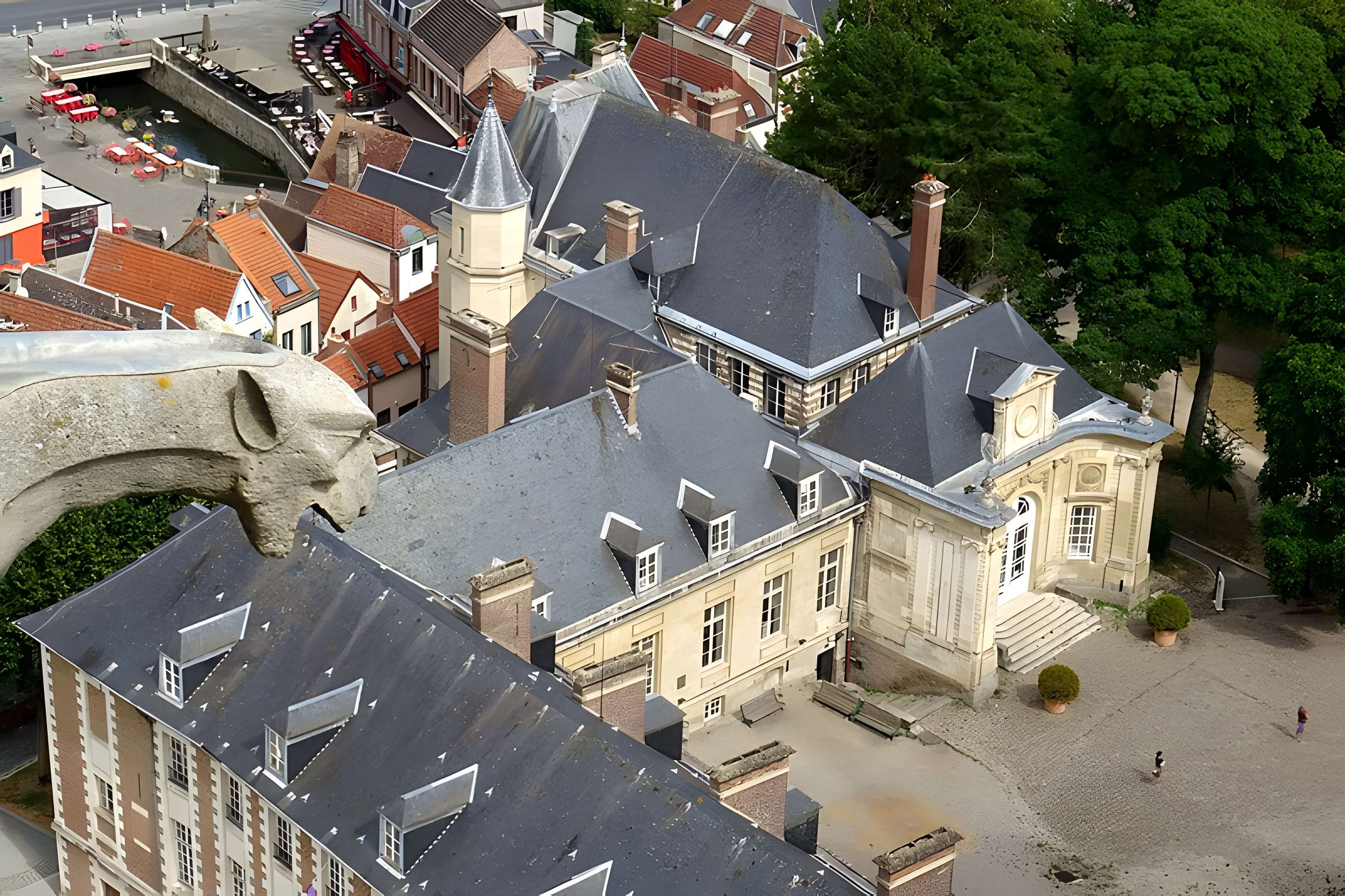 Palais épiscopal d'Amiens