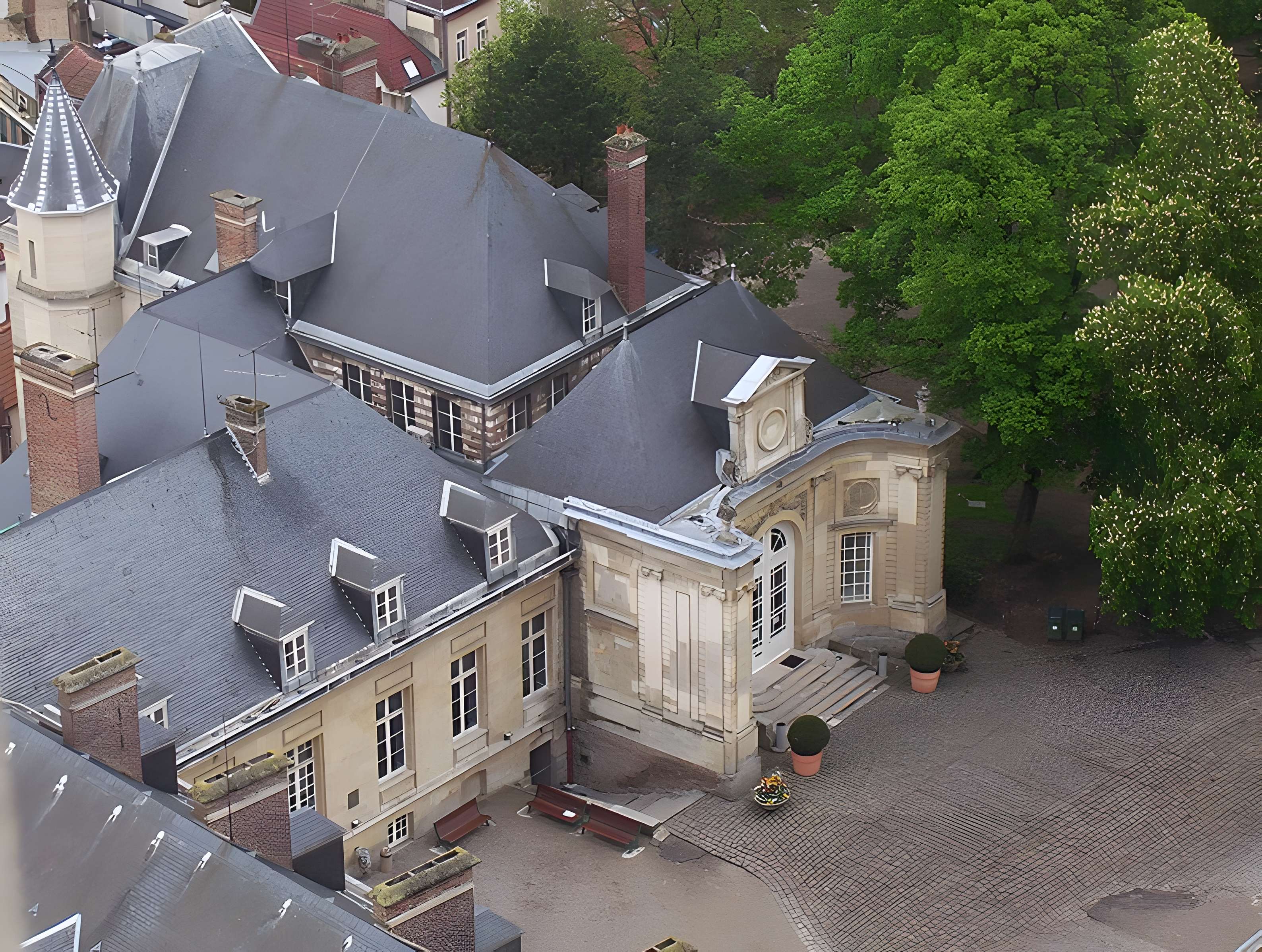 Palais épiscopal d'Amiens