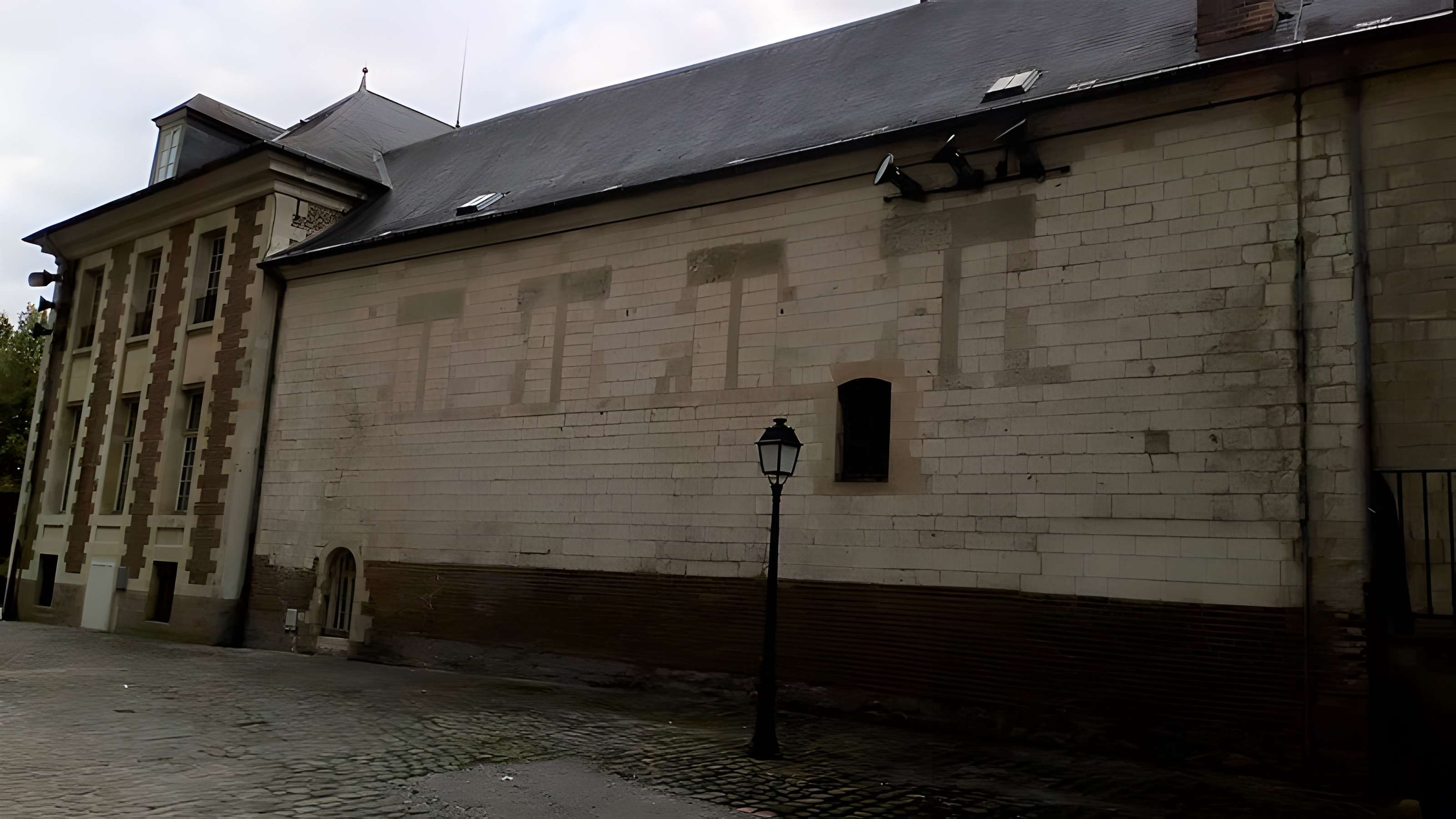 Palais épiscopal d'Amiens