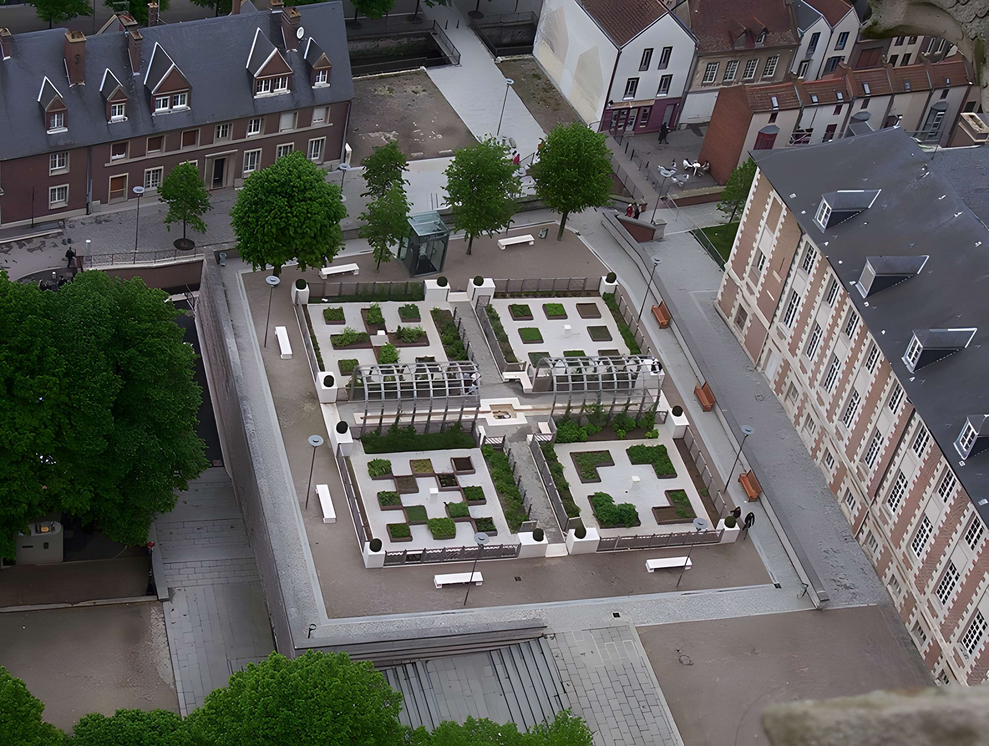 Palais épiscopal d'Amiens