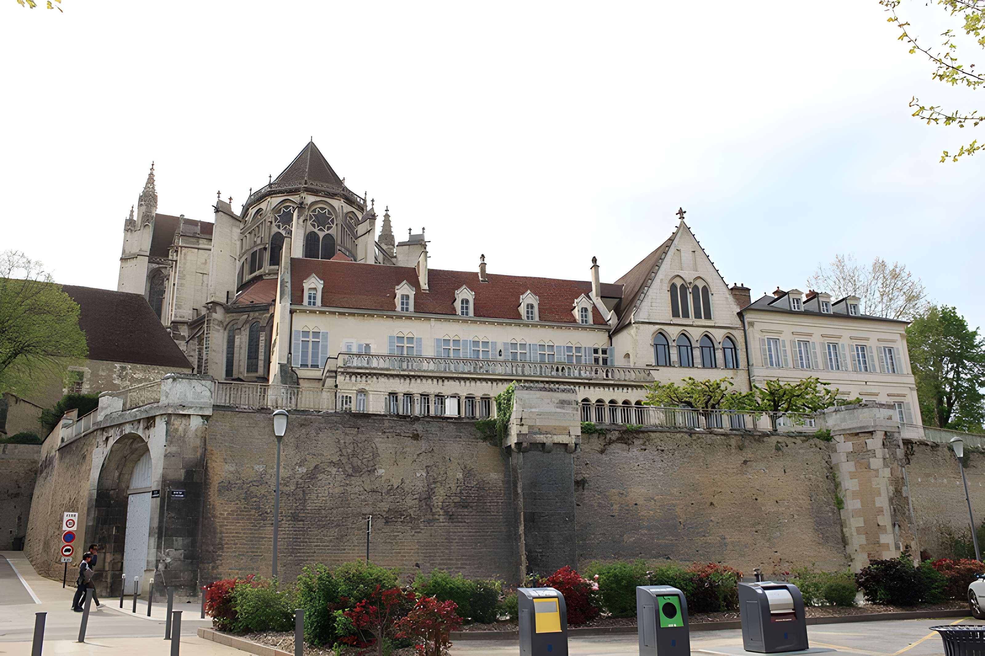 Palais épiscopal d'Auxerre