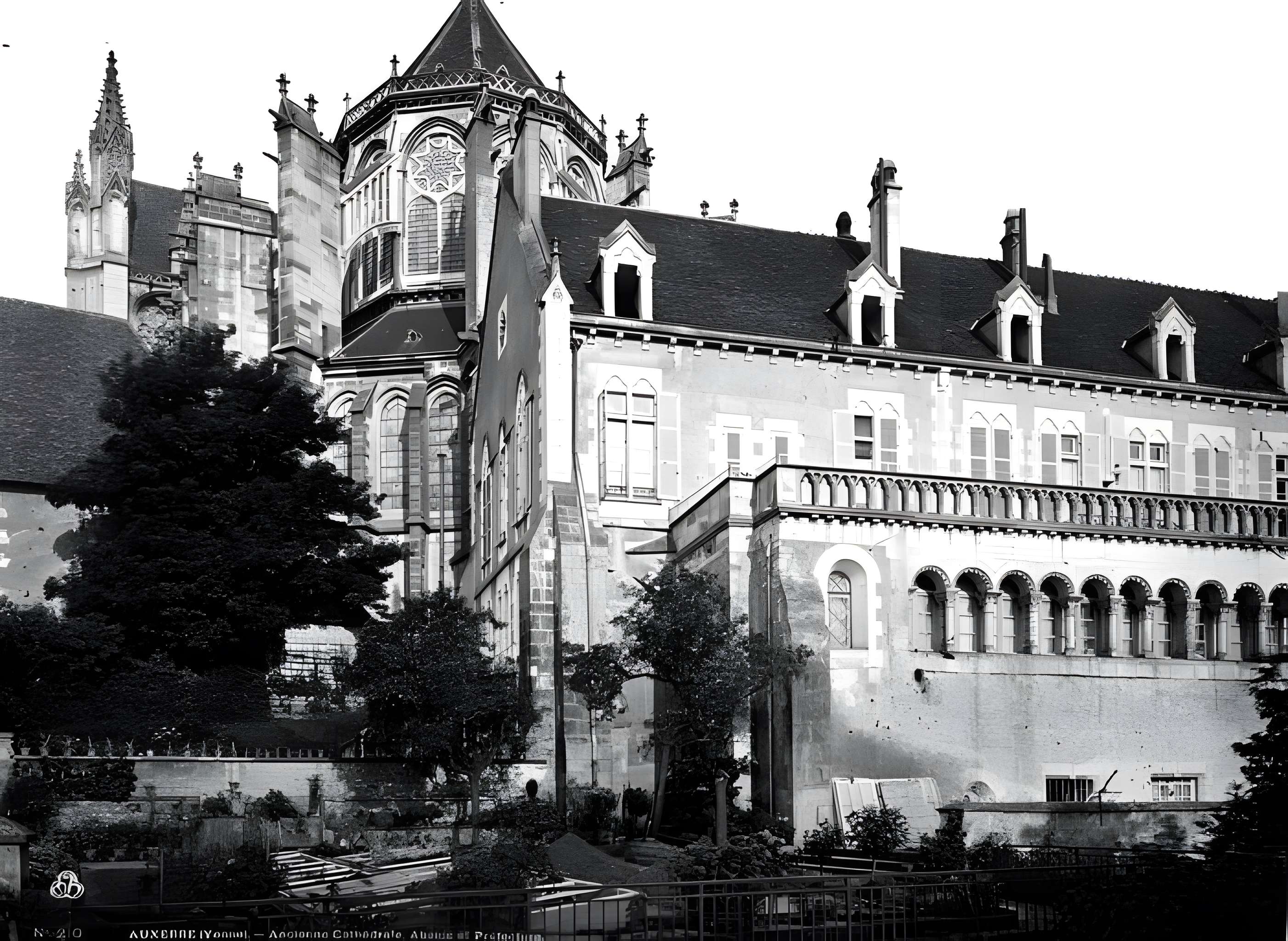 Palais épiscopal d'Auxerre