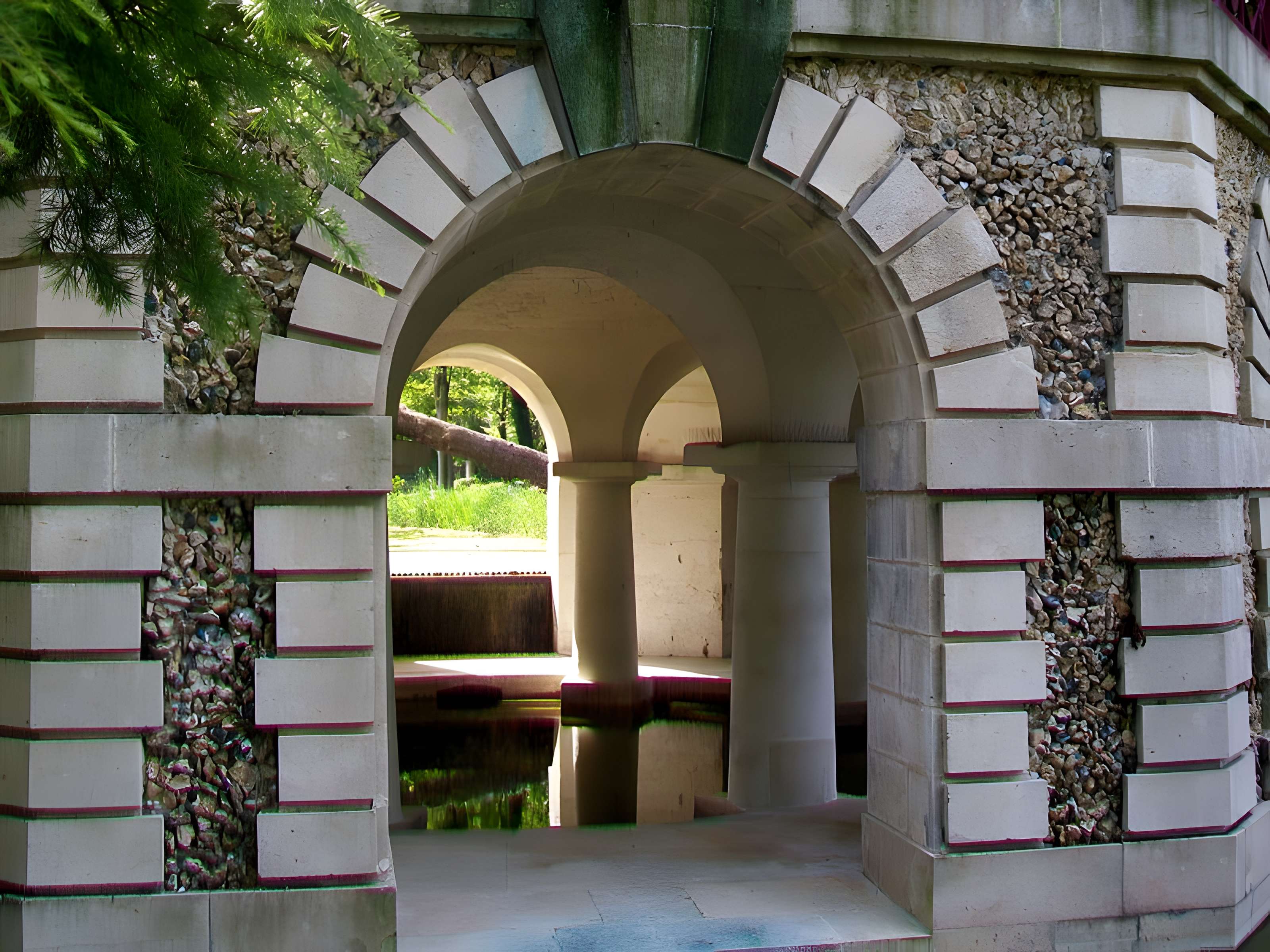 Pavillon chinois de Cassan à L'Isle-Adam