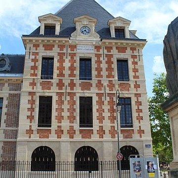 Pavillon dAntoine de Navarre à Charenton-le-Pont