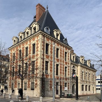 Pavillon dAntoine de Navarre à Charenton-le-Pont