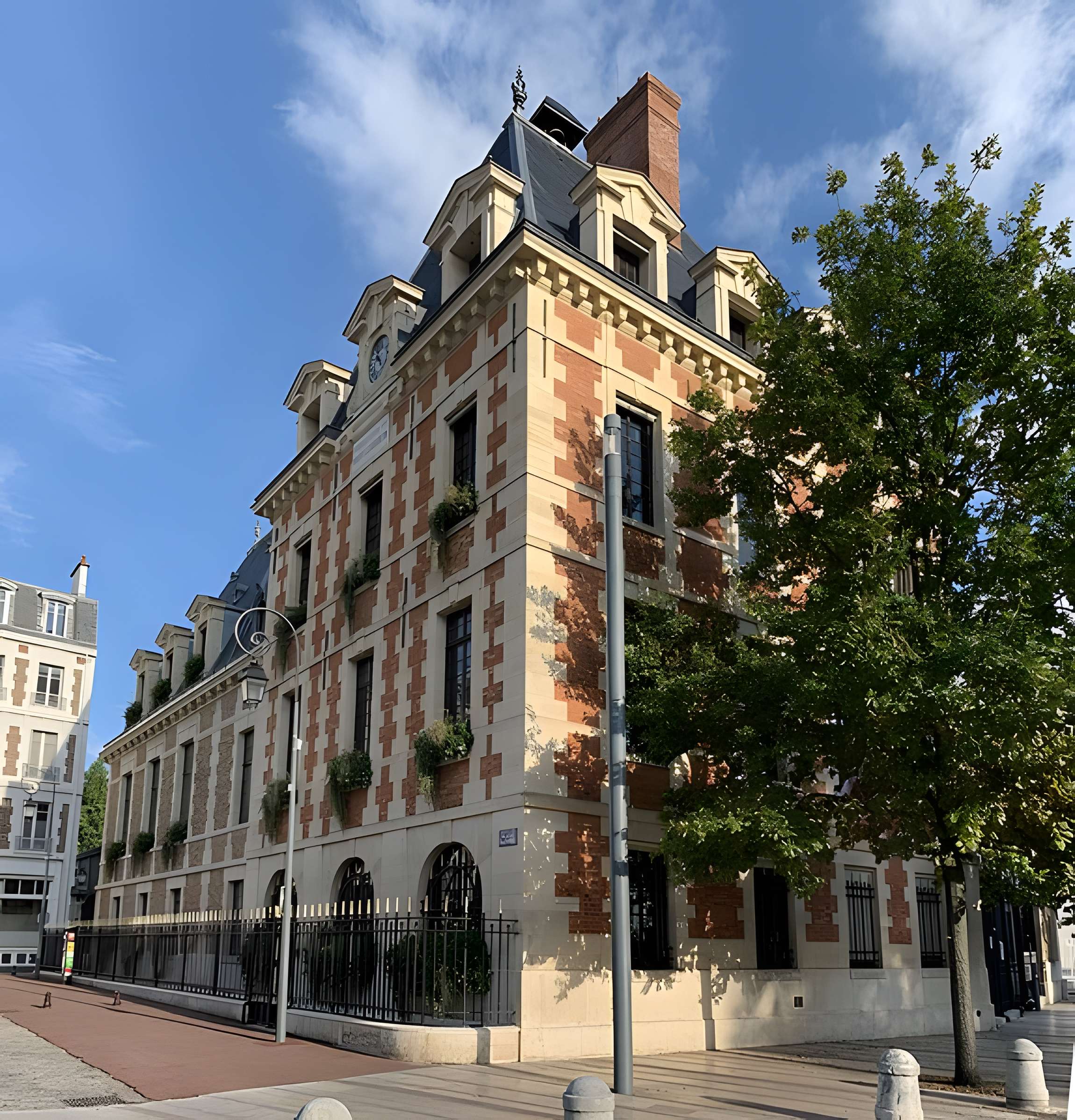 Pavillon d'Antoine de Navarre à Charenton-le-Pont