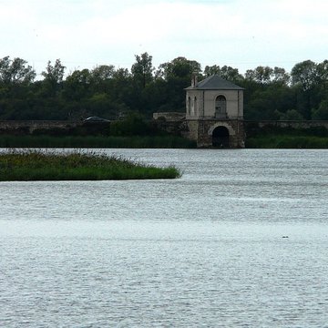 Pavillon de lÉtang de Saclay