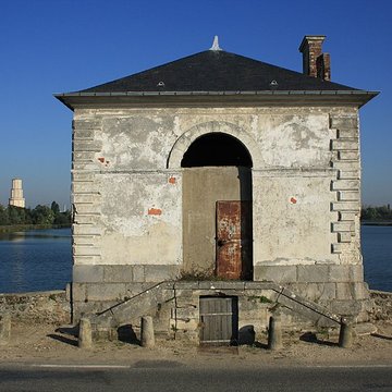 Pavillon de lÉtang de Saclay
