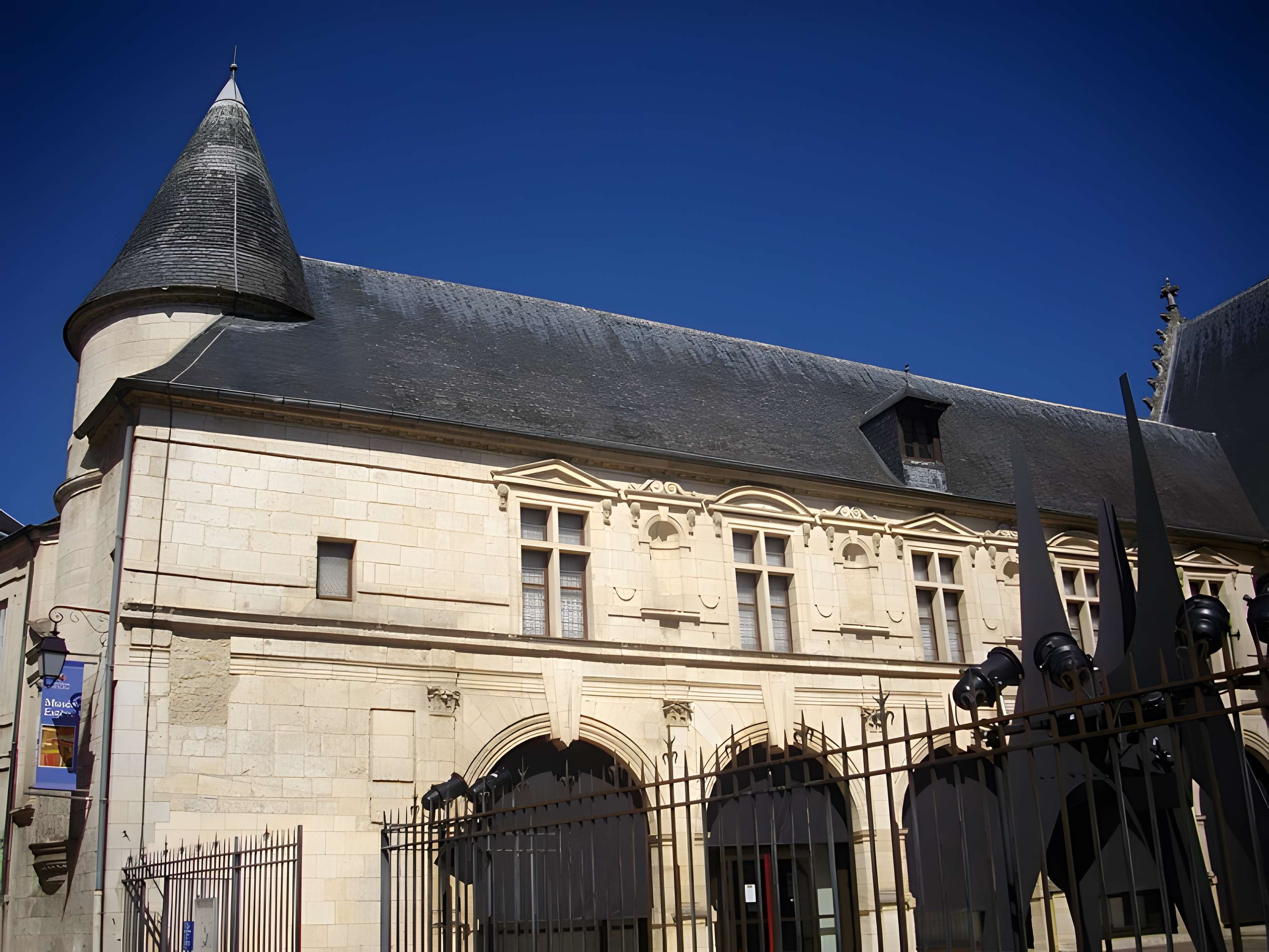 Hôtel des Échevins à Bourges