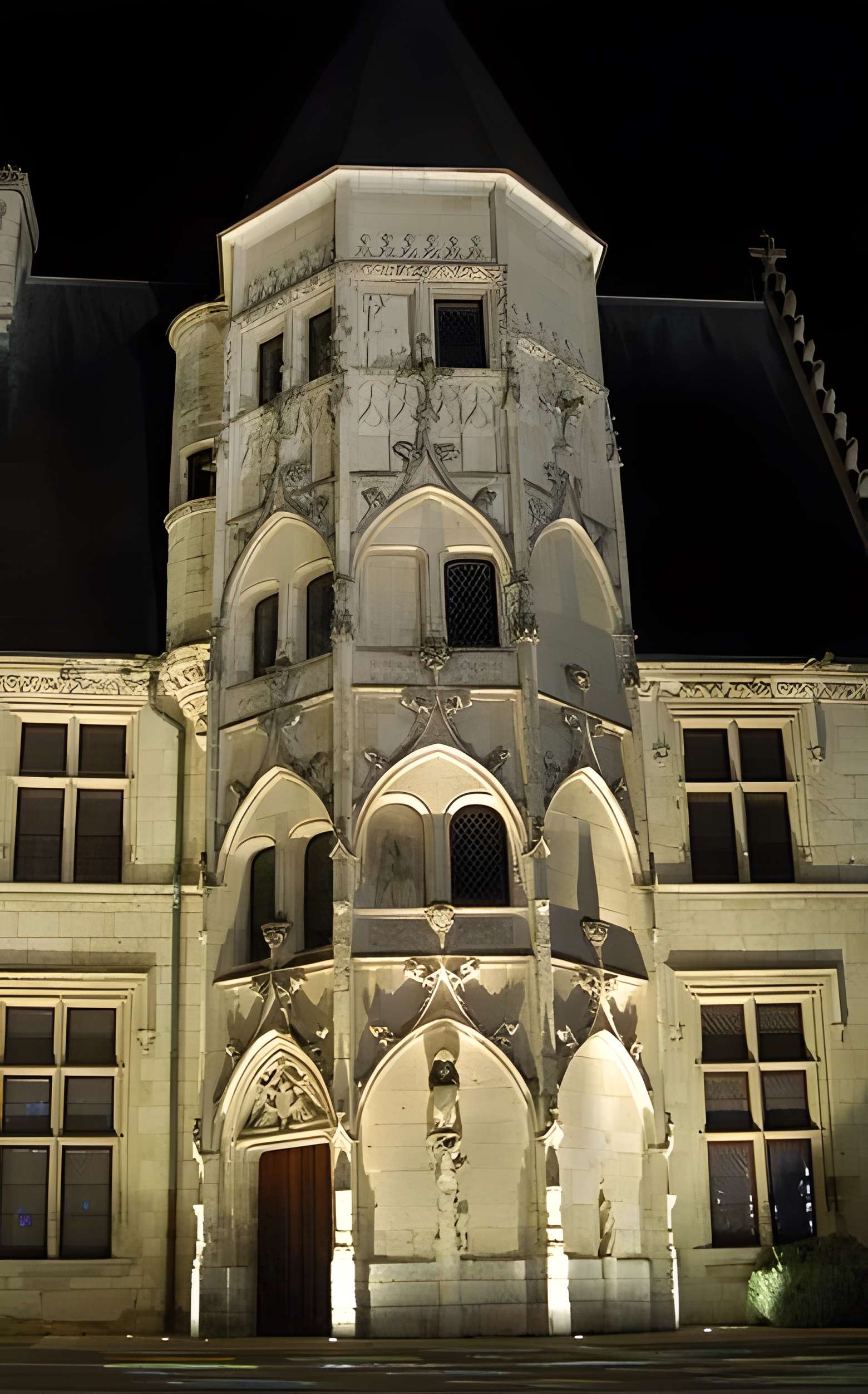 Hôtel des Échevins à Bourges 