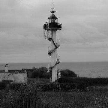 Phare de la pointe dAlprech, situé au bout de la rue du Cap
