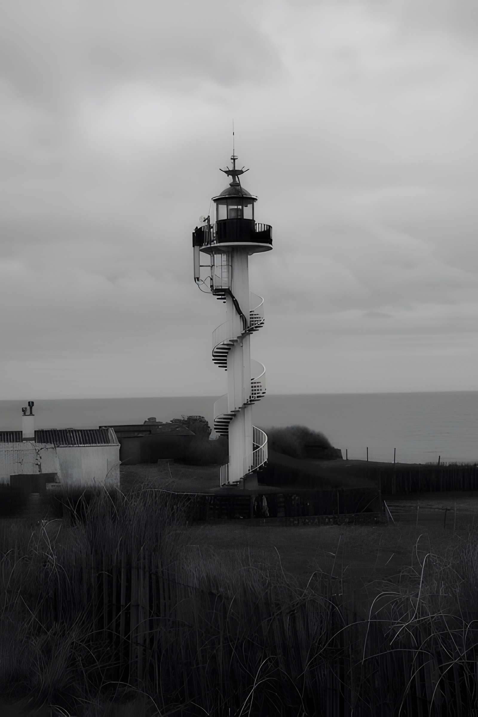 Phare de la pointe d'Alprech, situé au bout de la rue du Cap