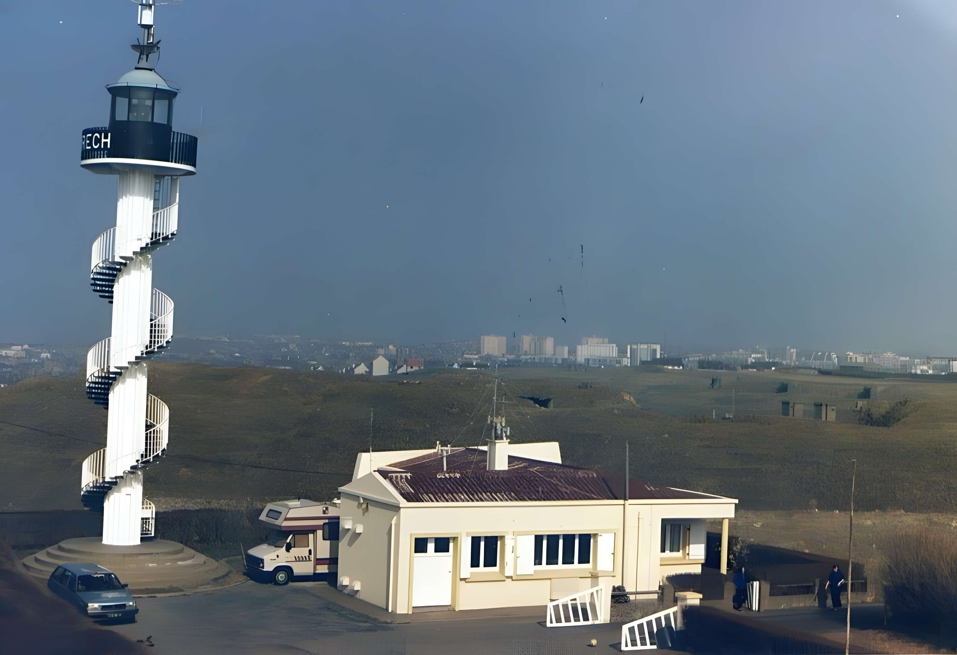 Phare de la pointe d'Alprech, situé au bout de la rue du Cap