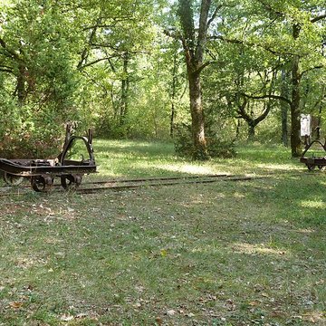 Phosphatière du Cloup dAural à Bach