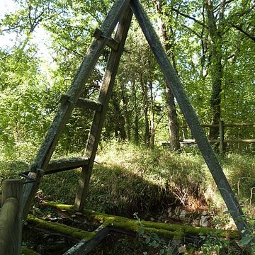 Phosphatière du Cloup dAural à Bach