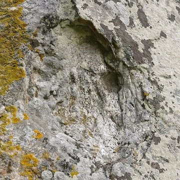 Menhir dit la Pierre-aux-Couteaux