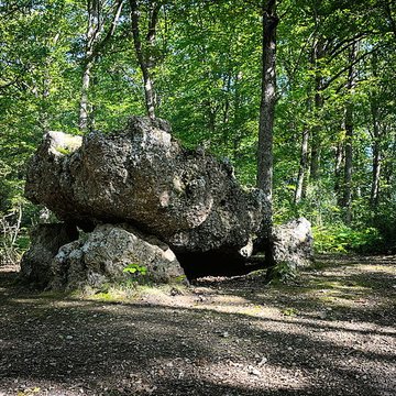 Dolmen dit La Pierre Courcoulée