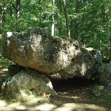 Dolmen dit La Pierre Courcoulée