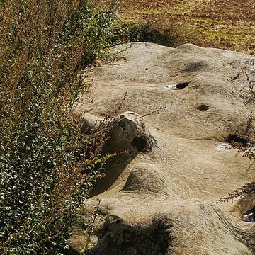 Pierre Droite de Milly-la-Forêt