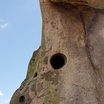 Pierre Droite de Milly-la-Forêt