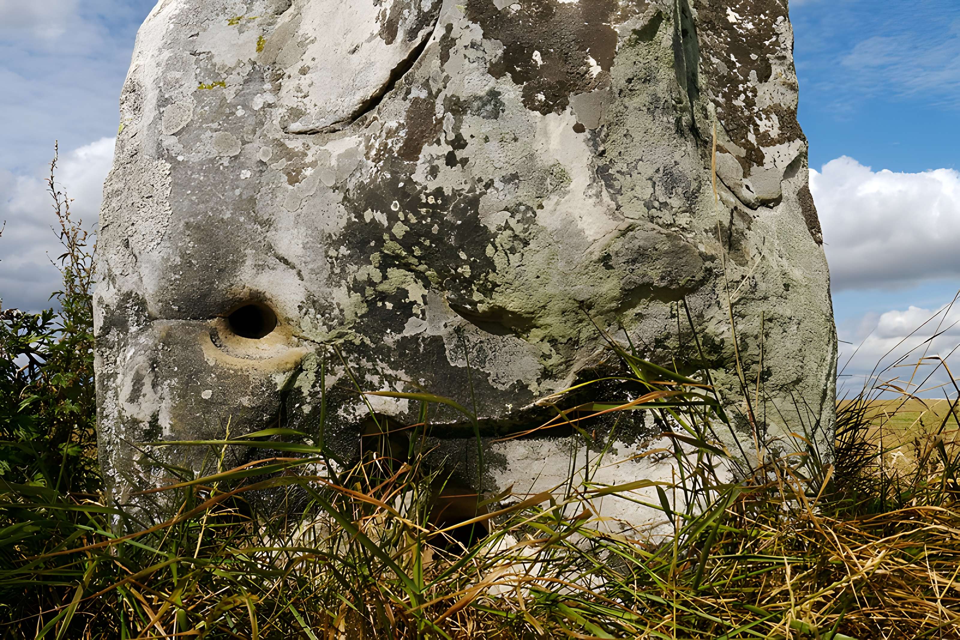 Pierre Droite de Milly-la-Forêt