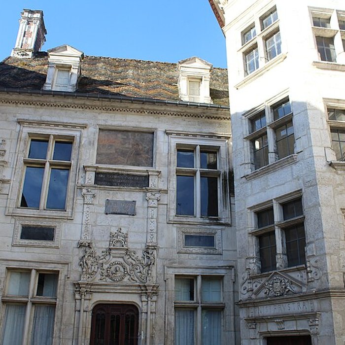 Photo de Hôtel dUzès à Tonnerre