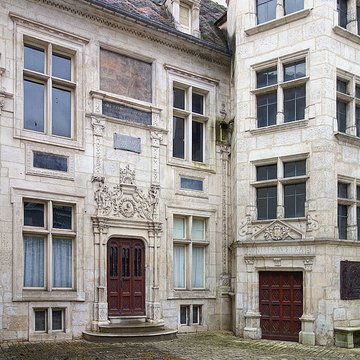 hotel d uzes a tonnerre