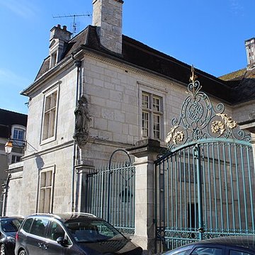 Hôtel dUzès à Tonnerre