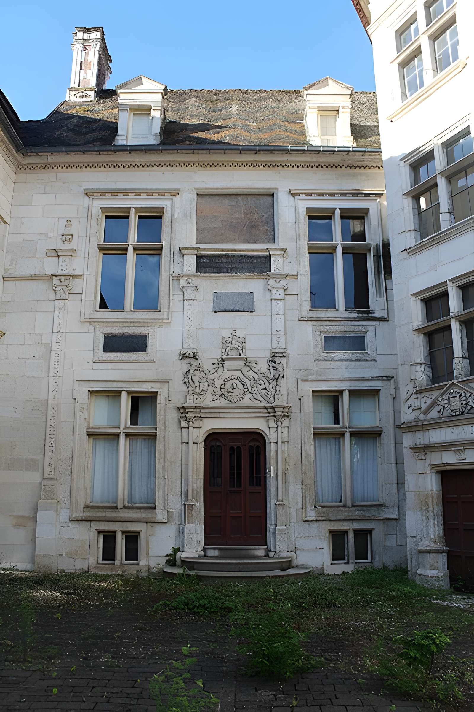 Hôtel d'Uzès à Tonnerre