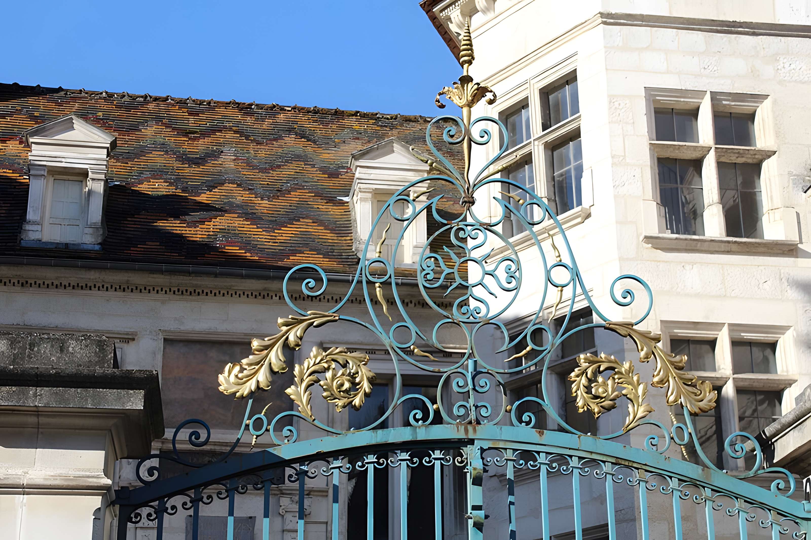 Hôtel d'Uzès à Tonnerre