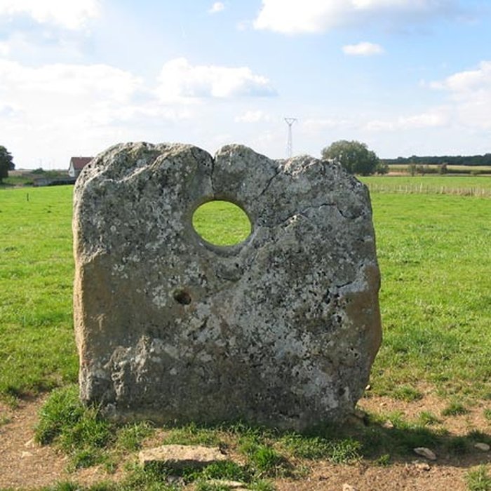 Photo de Pierre percée dAroz