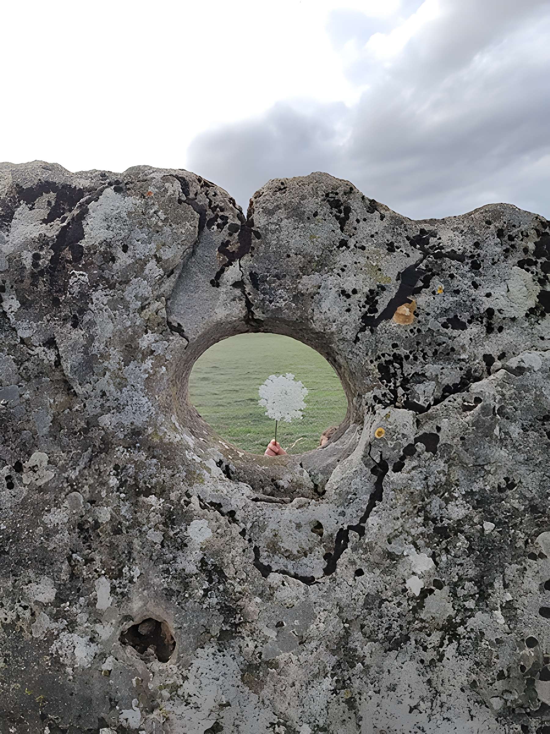 Pierre percée d'Aroz